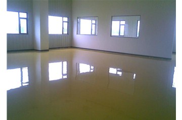 水泥地面環(huán)氧地坪施工后出了問題，究竟是誰的責(zé)任！
