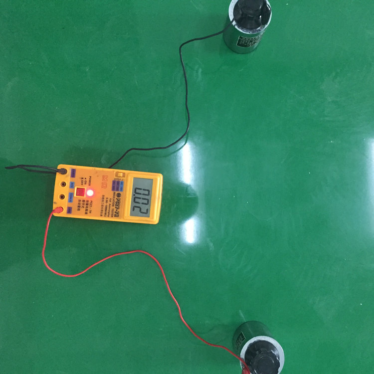 南平防靜電地坪,滄晟環(huán)氧樹(shù)脂廠家:計(jì)算機(jī)房為什么需要做防靜電地坪？