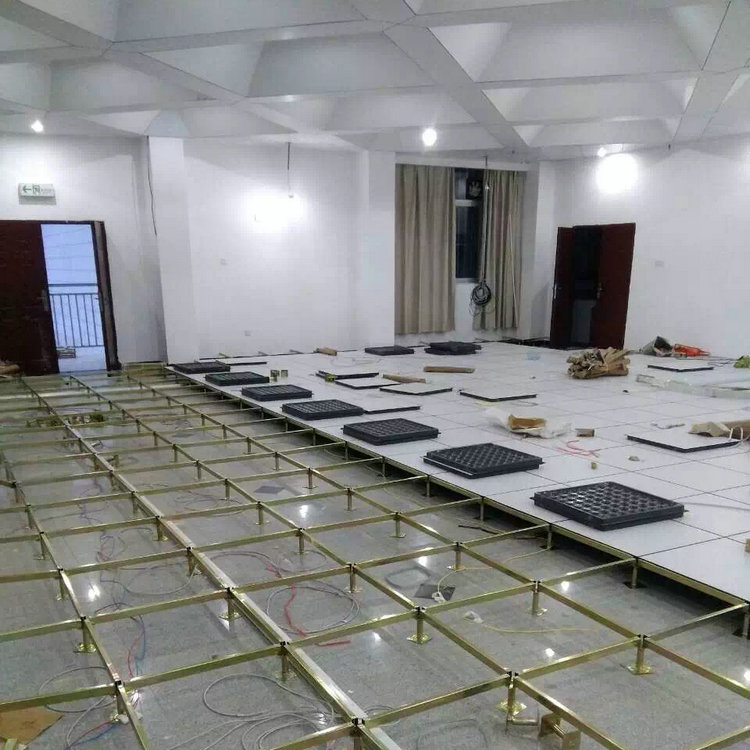機(jī)房防靜電地板有幾種，機(jī)房為什么要采用防靜電地板